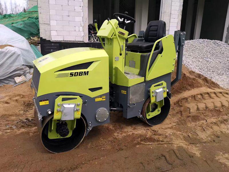 奔馬小型壓路機土方壓實、溝槽回填施工案例